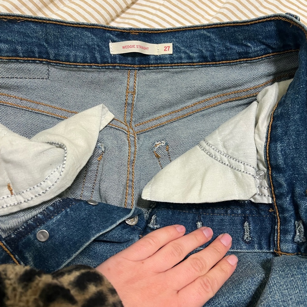 Levi wedgie straight jeans